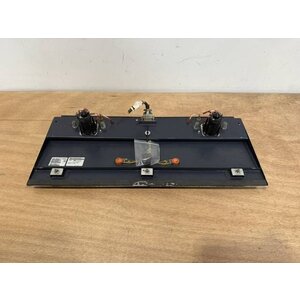 FLOOD LIGHT UNIT CENTER P/N: 2LA005542-51 S/N: 363869