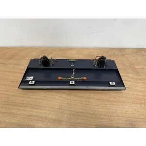 FLOOD LIGHT UNIT CENTER P/N: 2LA005542-52 S/N: 509