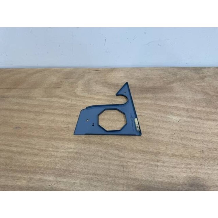 COVER ASSY LAT RH P/N: D2511155900100 S/N: SI065045