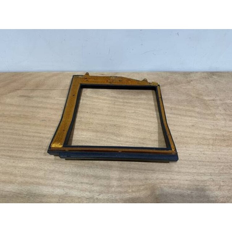 FOAM INSERT ASSY 702VU P/N: D2511409600000 S/N: SI046052