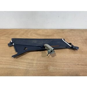 FOAM STRIP ASSY FRT RH P/N: D2511227600000 S/N: SI018040
