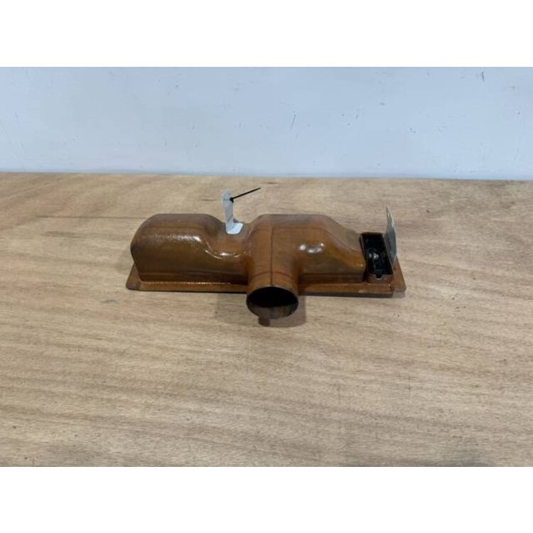 OUTLET ASSY RH P/N: D2121208600100 S/N: SI042054