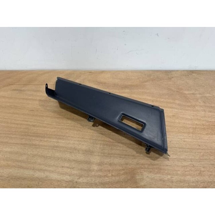 PANEL ASSY FRONT RH P/N: D2511224600100 S/N: SI043054