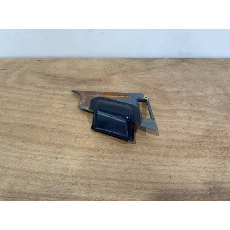 PANEL ASSY GRIP RH P/N: D2511310200100 S/N: SI016044