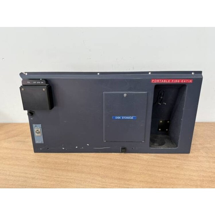 PANEL ASSY LAT RH P/N: D2511292100000 S/N: SI036042