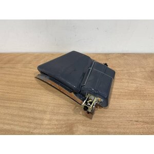 PANEL ASSY RH ESCAPE ROPE PANEL P/N: D2511229700100 S/N: SI011036