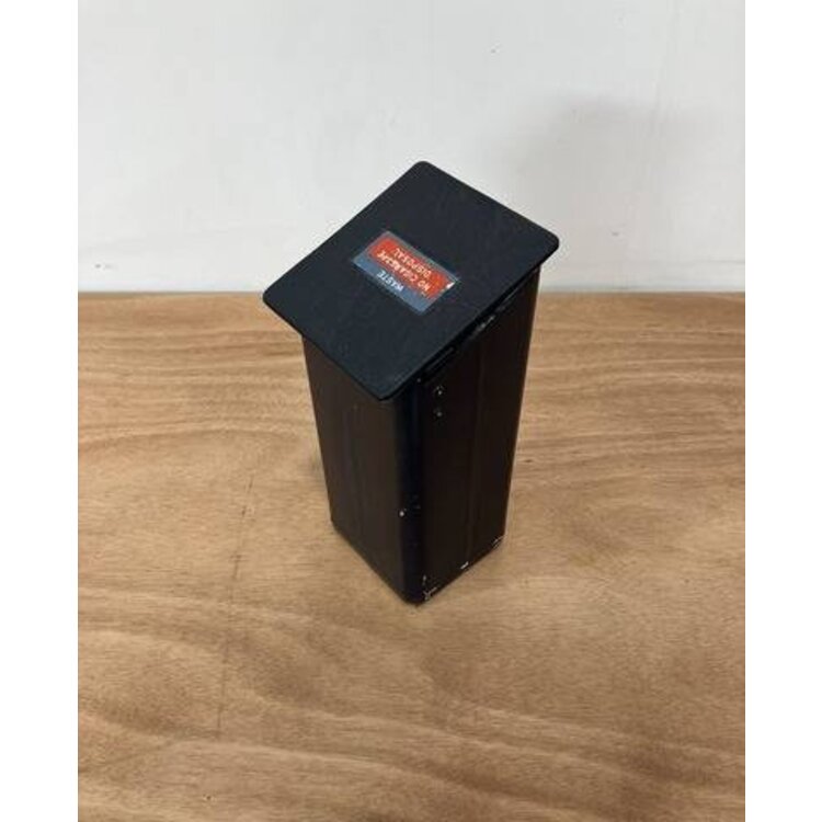 DUSTBIN P/N: D2511060700200 S/N: SI032063
