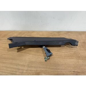 FOAM STRIP ASSY FRT LH P/N: D2511228300000 S/N: SI009044