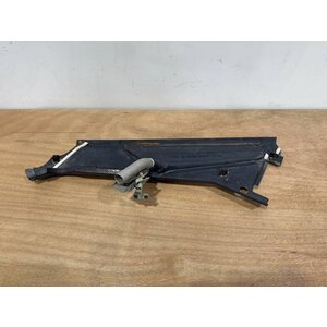 FOAM STRIP ASSY FRT LH P/N: D2511228300000 S/N: SI009044
