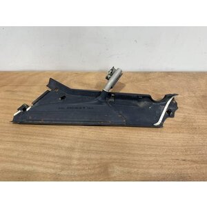FOAM STRIP ASSY FRT LH P/N: D2511228300000 S/N: SI009044