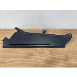 FOAM STRIP ASSY FRT RH P/N: D2511227600000 S/N: SI018041