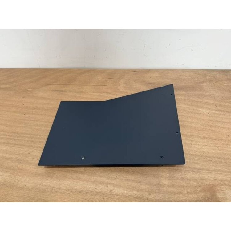 PANEL ASSY FWD RUD RH CPT P/N: D2511222500000 S/N: SI023059