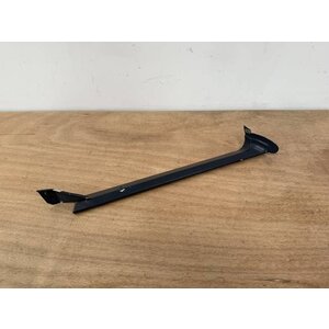 POST ASSY RH SIDE S/N SI062045