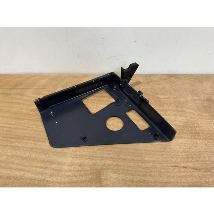 PLATE ASSY RH 18VU P/N: D2511156600300 S/N: SI049042