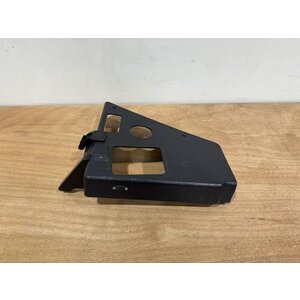 PLATE ASSY LH 19 VU S/N SI030042