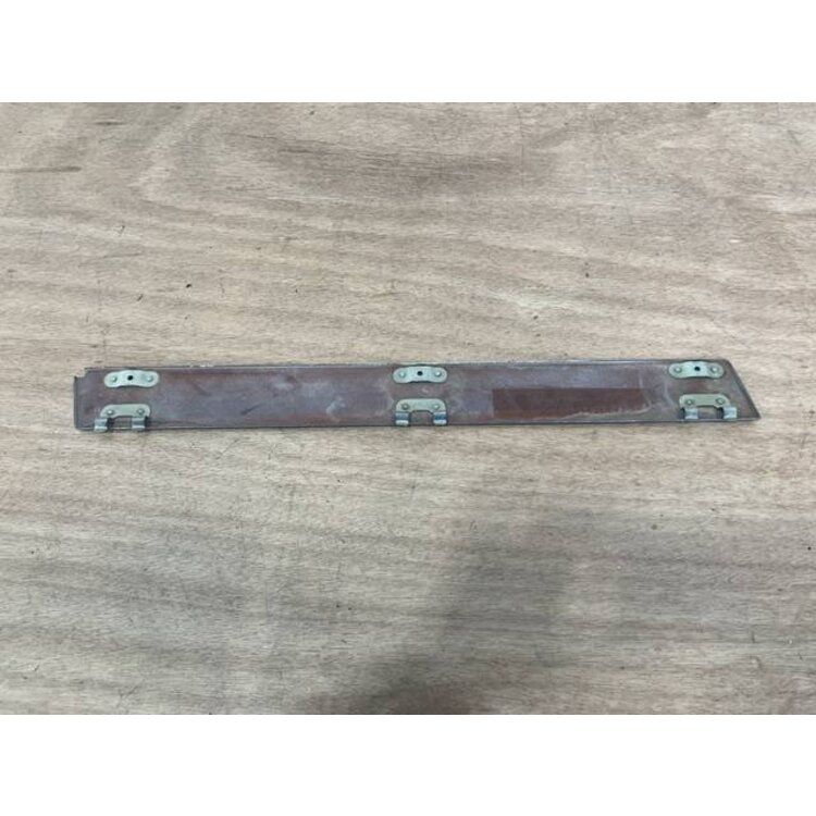 COVER LH P/N: D2511233500000 S/N: SI055046