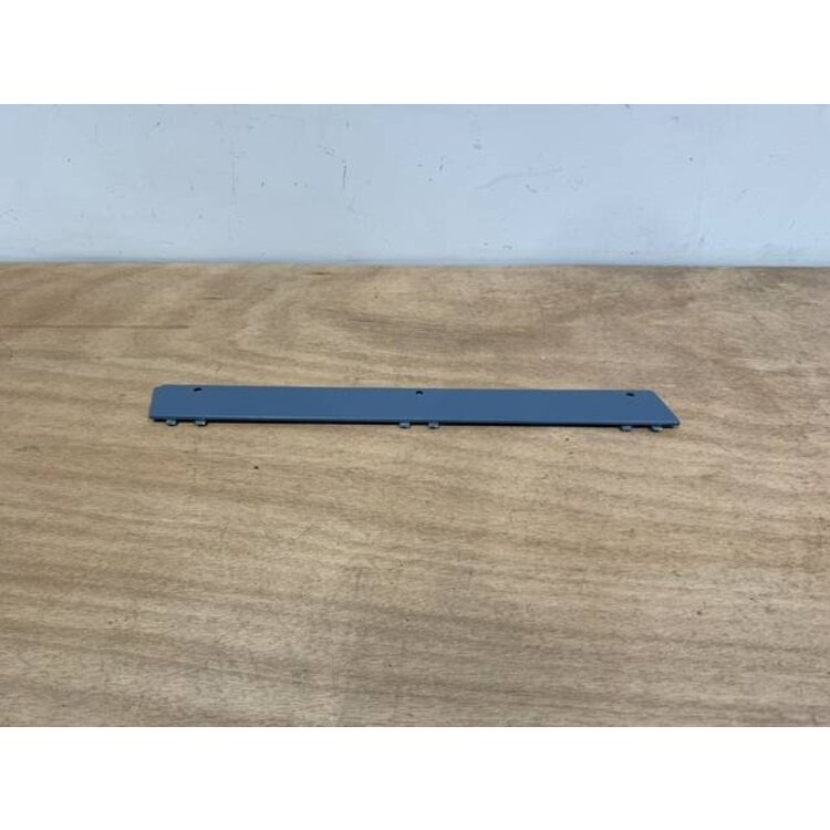 COVER RH P/N: D2511233500100 S/N: SI060054