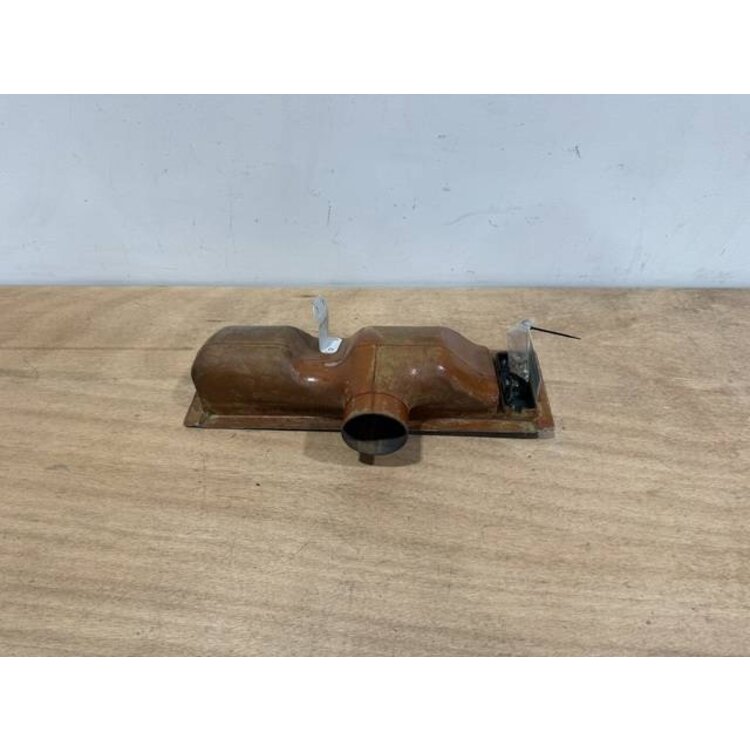 OUTLET ASSY RH P/N: D2121208600100 S/N: SI042056