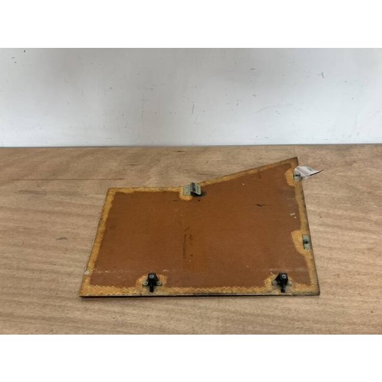 PANEL ASSY FWD RUD LH FO P/N: D2511222500100 S/N: SI040057