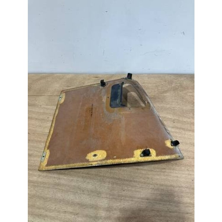 PANEL ASSY RH FOAM GRIP PANEL P/N: D2511231600100 S/N: SI014044