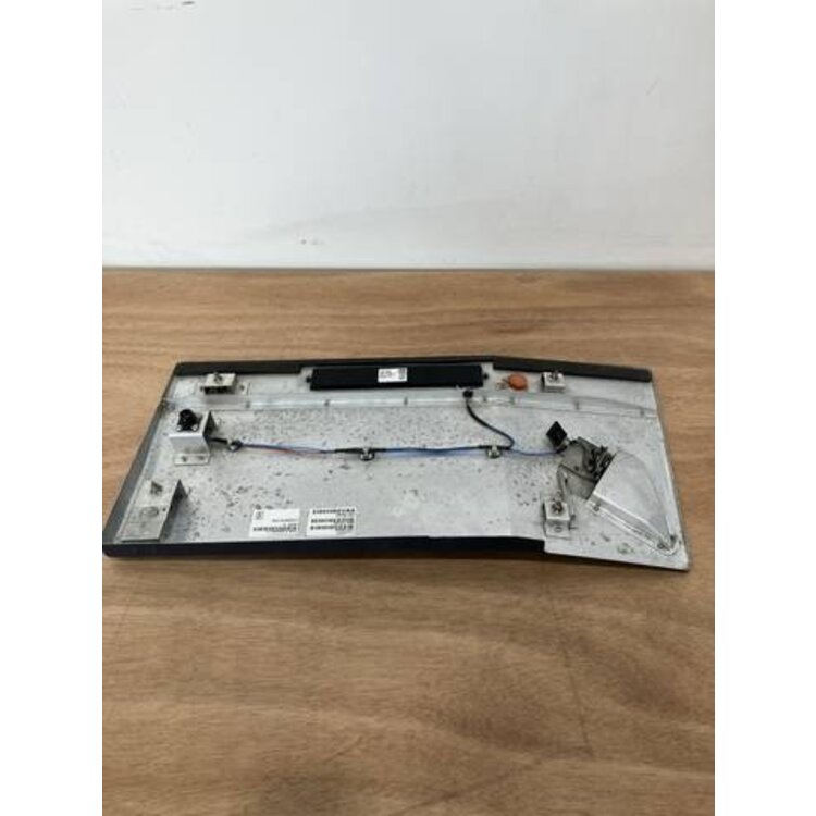 FLOOD LIGHT UNIT CAPTAIN P/N: 2LA005541-11 S/N: 1151064