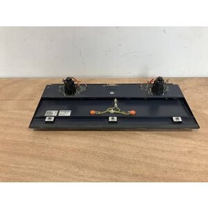 FLOOD LIGHT UNIT CENTER P/N: 2LA005542-50 S/N: 397819