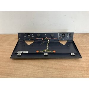 FLOOD LIGHT UNIT CENTER P/N: 2LA005542-50 S/N: 397819