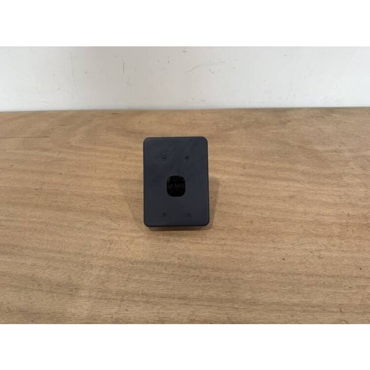 BRACKET ASSY COMPASS P/N: D2511007300500 S/N: SI070040