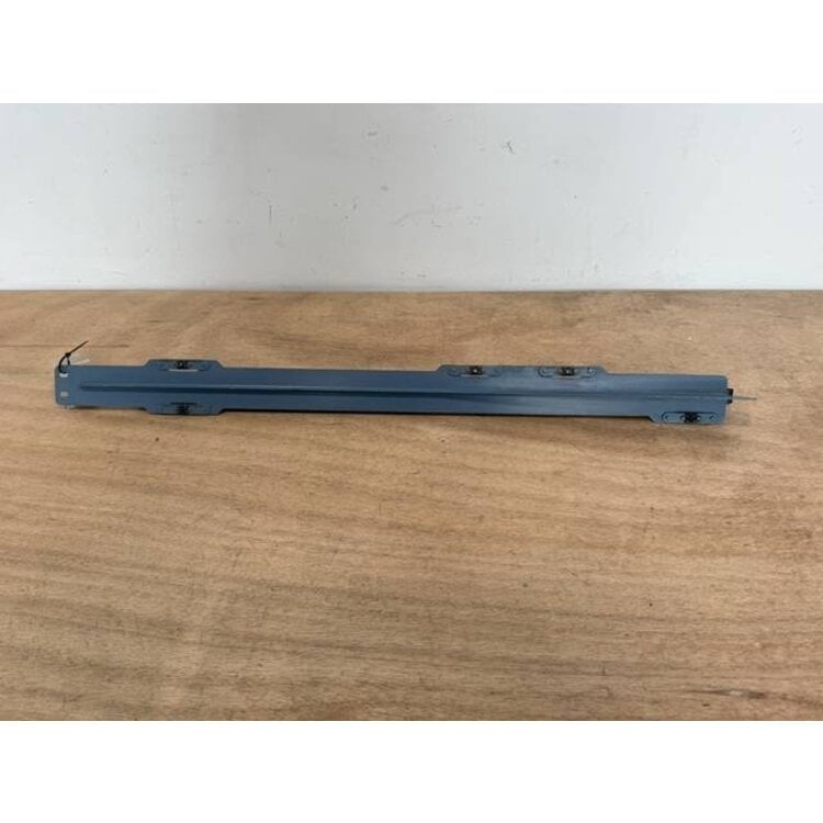 CROSS BEAM FOAM P/N: D2511395600000 S/N: SI083053