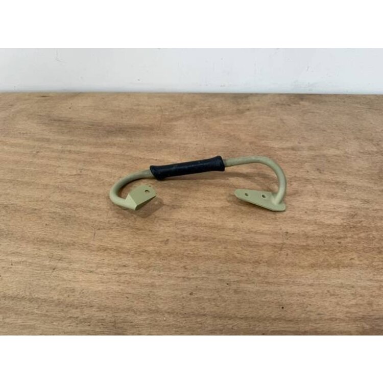 GRIP FOAM RH P/N: D2511140700100 S/N: SI067055