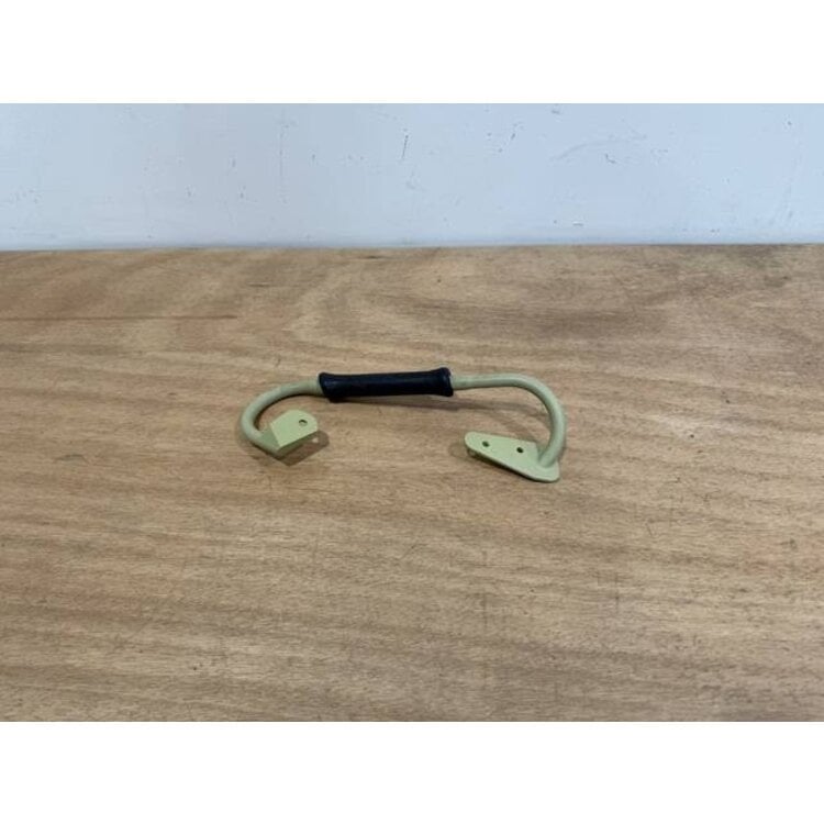 GRIP FOAM RH P/N: D2511140700100 S/N: SI067056