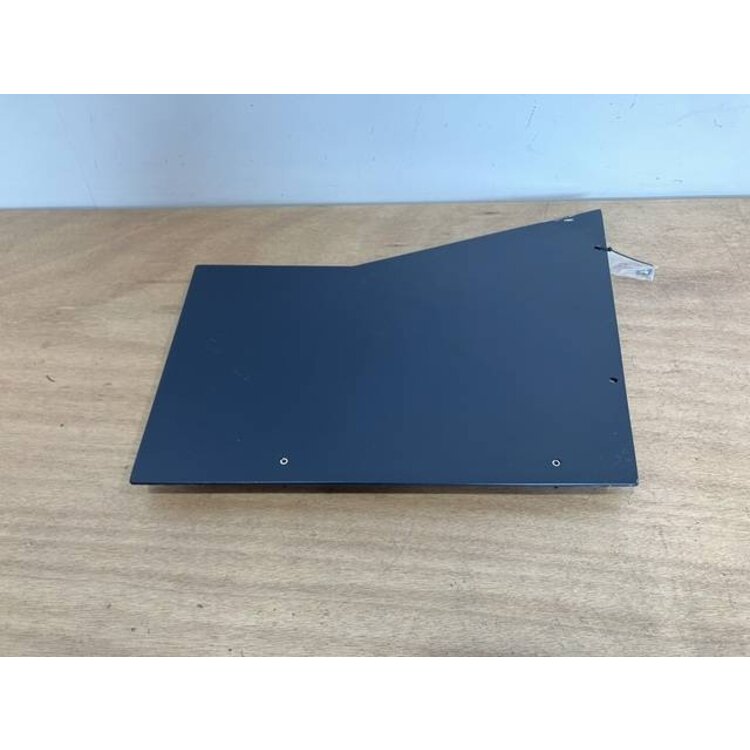 PANEL ASSY FWD RUD RH CPT P/N: D2511222500000 S/N: SI023061
