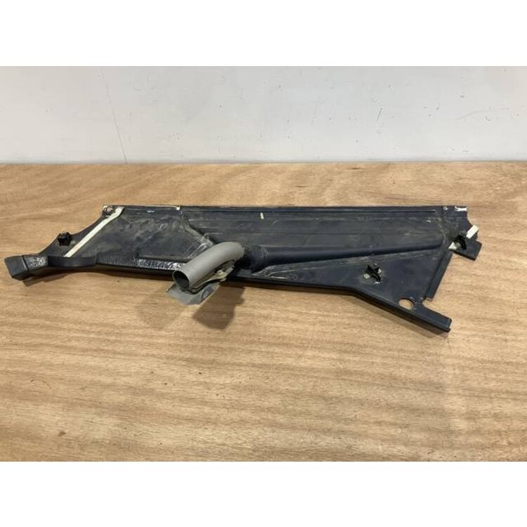 FOAM STRIP ASSY FRT LH P/N: D2511228300000 S/N: SI009045