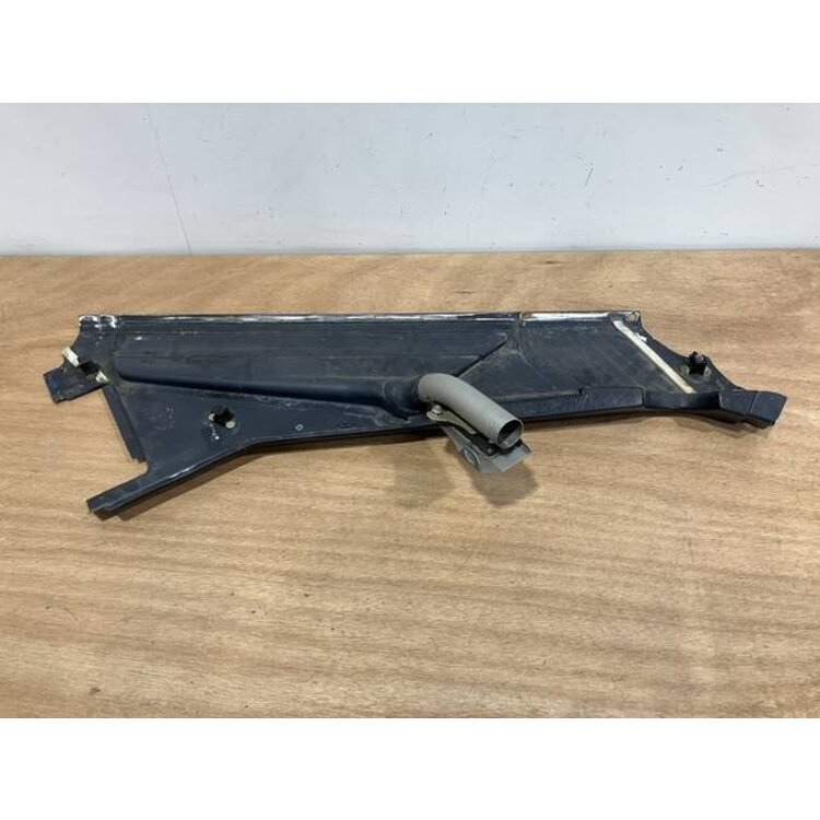 FOAM STRIP ASSY FRT RH P/N: D2511227600000 S/N: SI018042