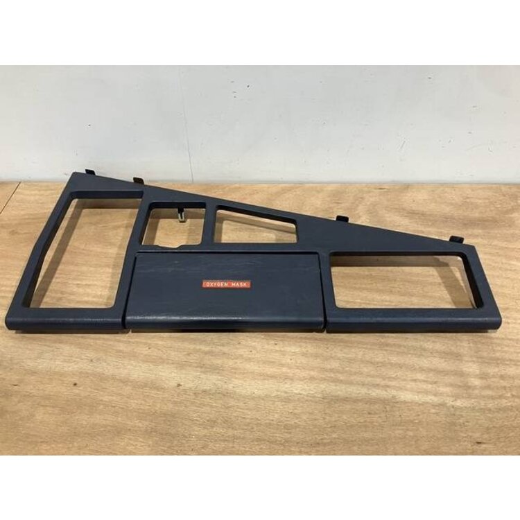INSERT ASSY 101VU P/N: D2511308000000 S/N: SI029051