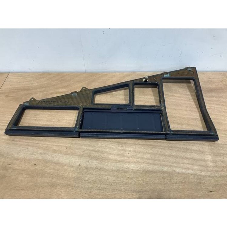 INSERT ASSY 101VU P/N: D2511308000000 S/N: SI029051