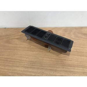 OUTLET ASSY LH P/N: D2121208600000 S/N: SI025055
