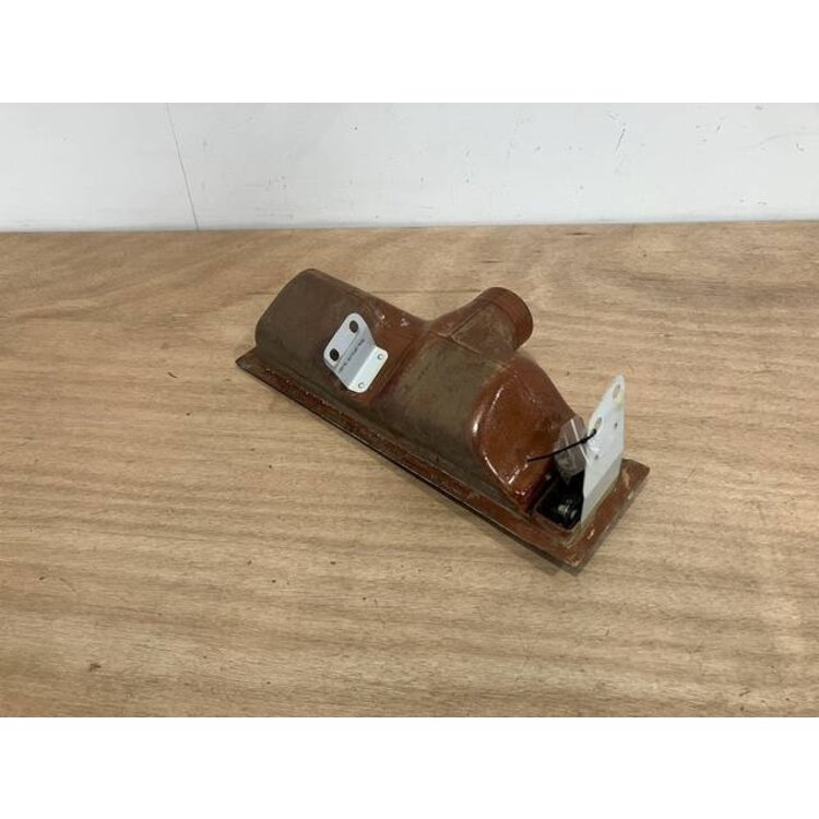 OUTLET ASSY LH P/N: D2121208600000 S/N: SI025056