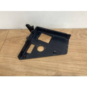 PLATE ASSY LH 19VU P/N: D2511156600200 S/N: SI030045