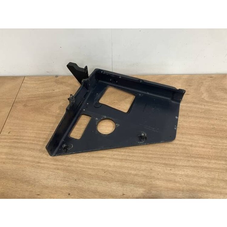 PLATE ASSY LH 19VU P/N: D2511156600200 S/N: SI030045