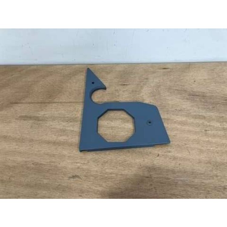 COVER ASSY LAT RH P/N: D2511155900100 S/N: SI065052