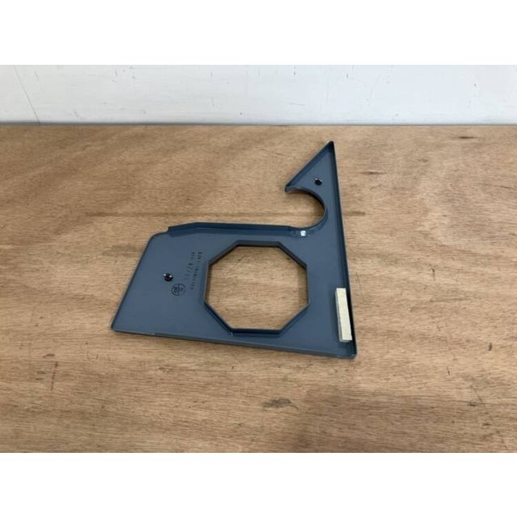 COVER ASSY LAT RH P/N: D2511155900100 S/N: SI065053