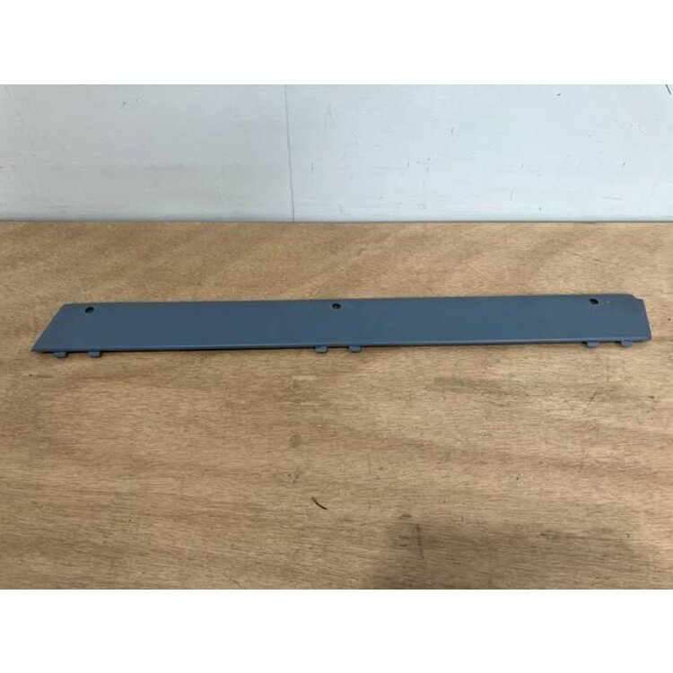 COVER LH P/N: D2511233500000 S/N: SI055048