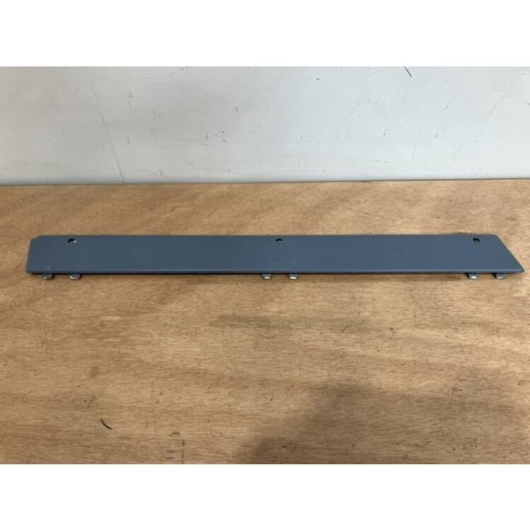COVER RH P/N: D2511233500100 S/N: SI060058