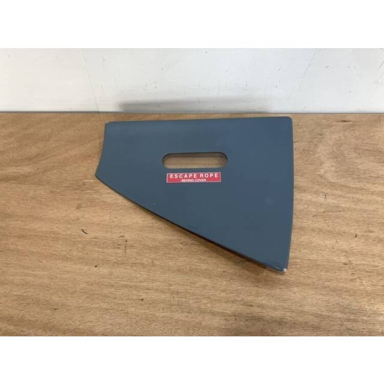 DOOR ASSY RH P/N: D2511231800000 S/N: SI012052