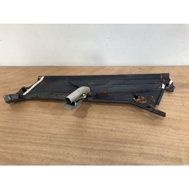 FOAM STRIP ASSY FRT LH P/N: D2511228300000 S/N: SI009047