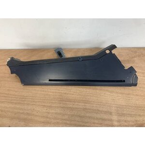 FOAM STRIP ASSY FRT LH P/N: D2511228300000 S/N: SI009048