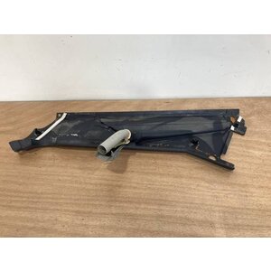 FOAM STRIP ASSY FRT LH P/N: D2511228300000 S/N: SI009050