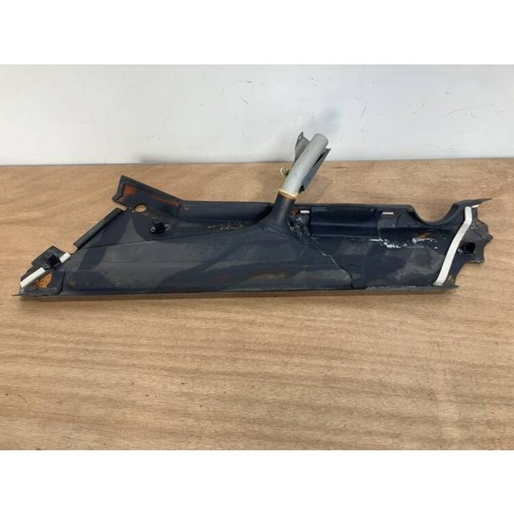FOAM STRIP ASSY FRT LH P/N: D2511228300000 S/N: SI009050
