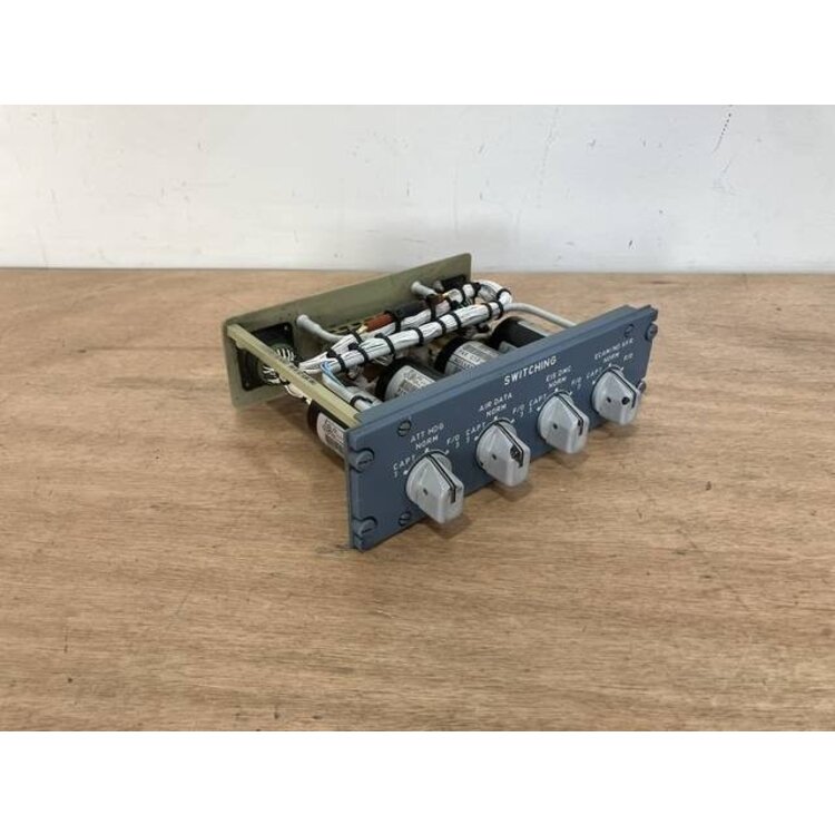 8VU CONTROL PANEL P/N: D9251500200000 S/N: PB10952
